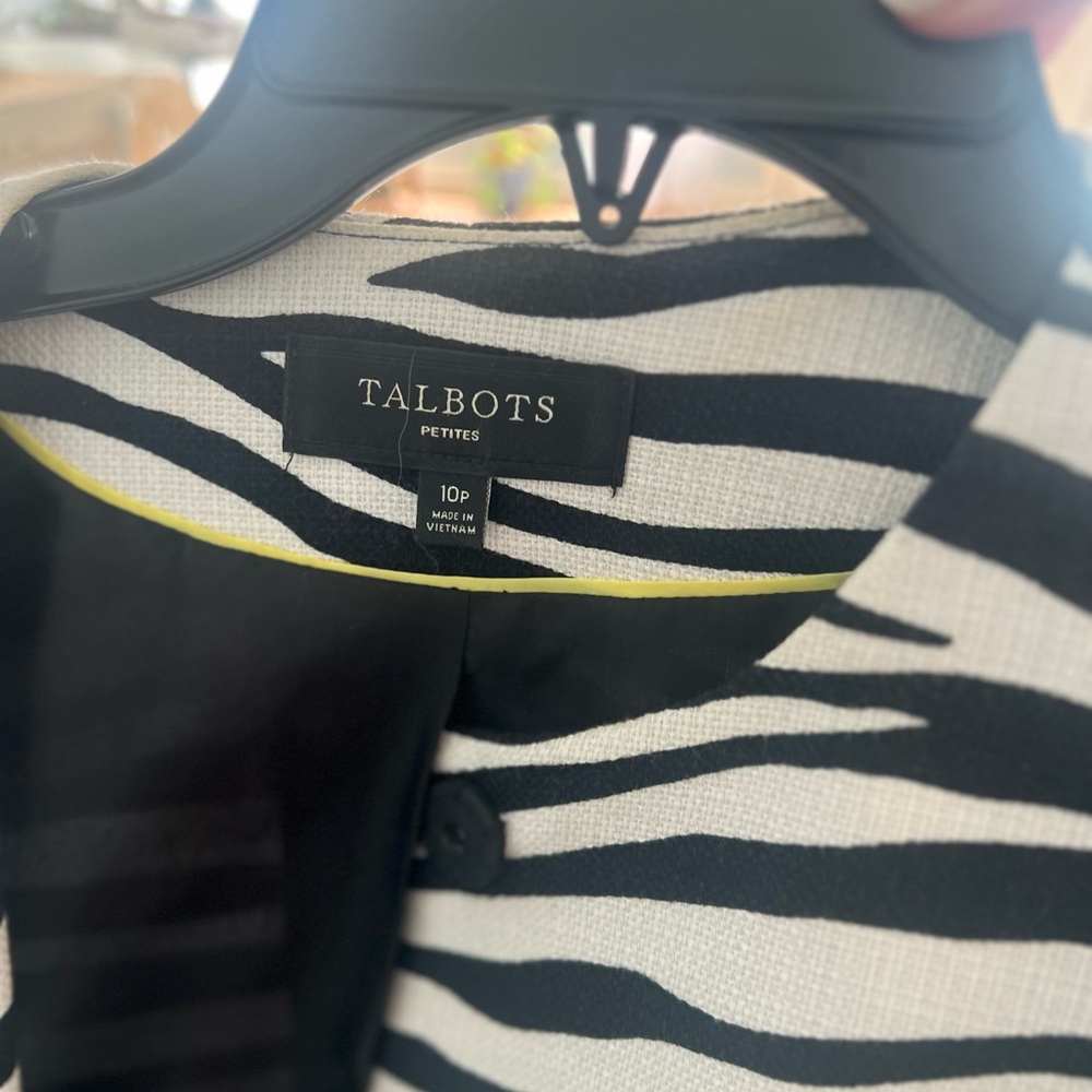 Talbots Black and White Zebra Print Blazer - Picture 4 of 16